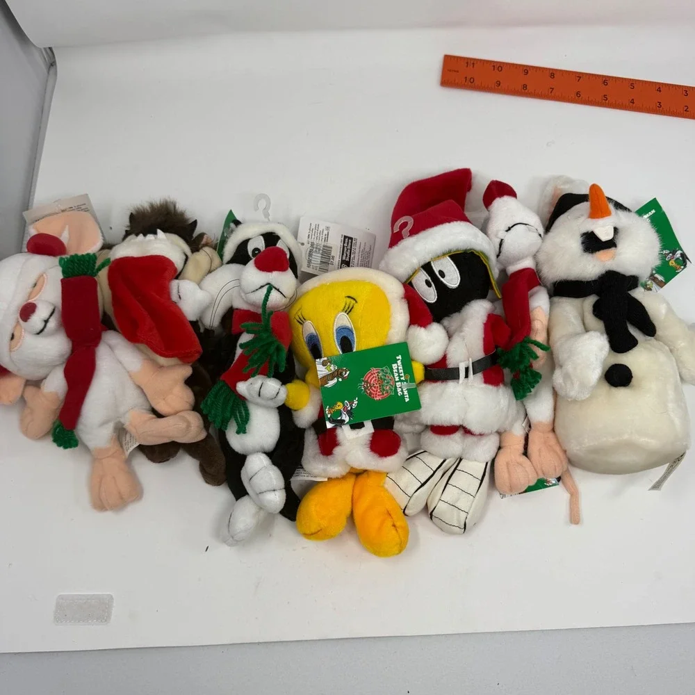 Vintage 1998 Looney Tunes Christmas Bean Bag Plush Lot WB Studio Store Tags 6pc